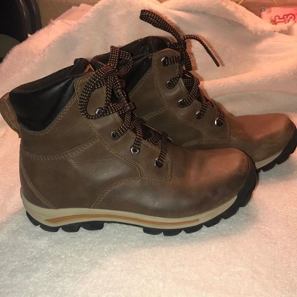 Timberland   - Picture 2 of 7